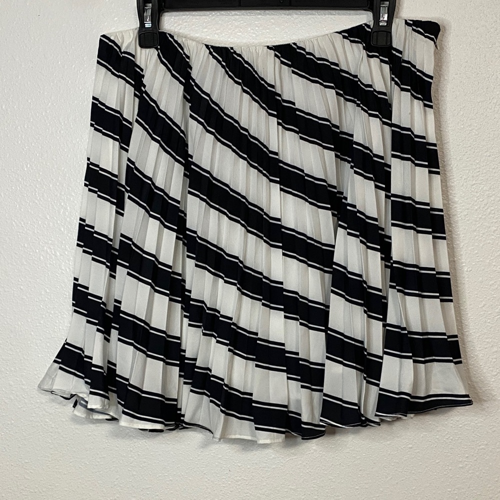 Anthropologie Black and White Striped A-Line Skirt Size 14 - Picture 4 of 13